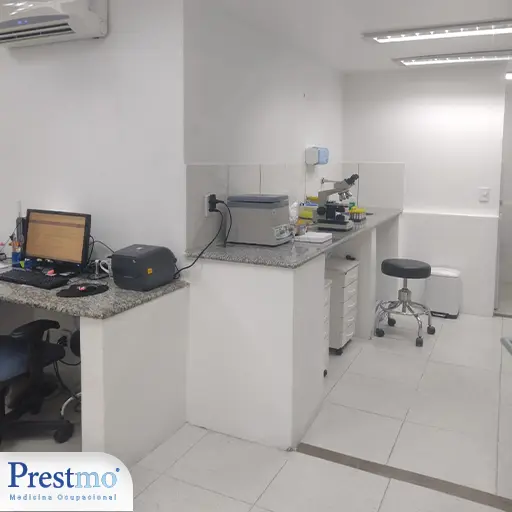 Empresa para exames médicos no Paraná